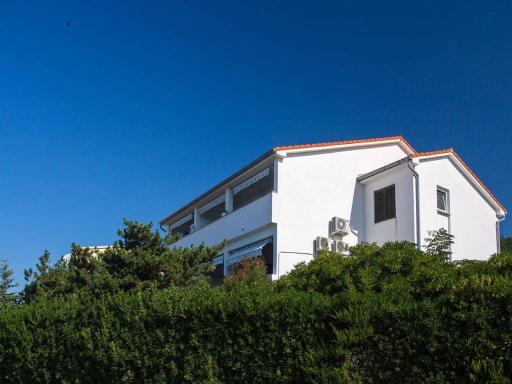 Guest House Mazuth Banjol Exterior photo